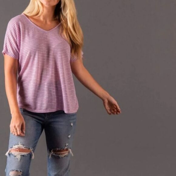 NWT Canyon Top Wide Fit Lavender Stripe Agnes & Dora - Picture 1 of 7